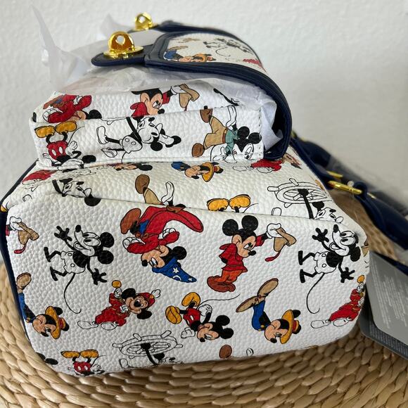 Mickey Mouse Through the Years Handbag New With Tag Authentic WDW Parks - Picture 13 of 16